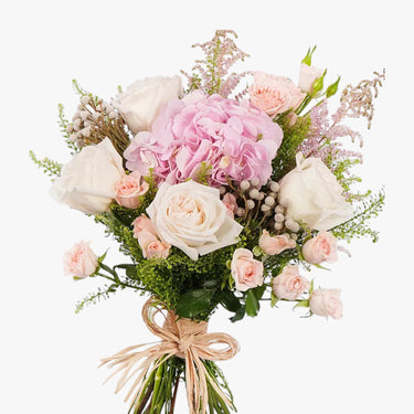 A luxurious bouquet of pastel-toned Roses